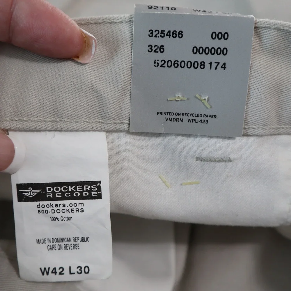 Dockers Recode Pleated Khaki Pants Mens 42x30 Beige Cotton Twill Business Casual